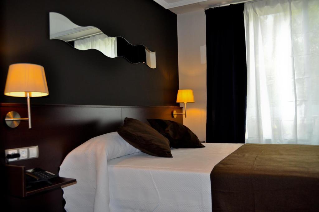 Hostal La Rotonda Orense Szoba fotó